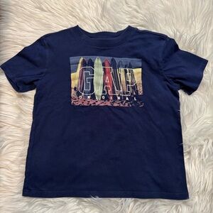 GAP Kids Blue Surfboard Graphic Tee Size S 6/7